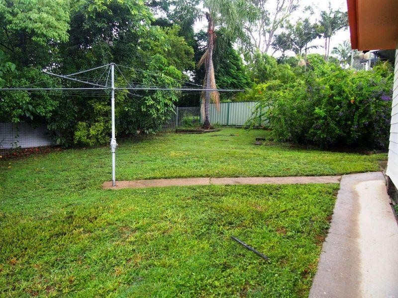 9 Belrose Avenue, Petrie QLD 4502