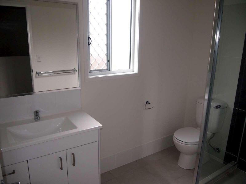 2/8 Bow Street, Bray Park QLD 4500