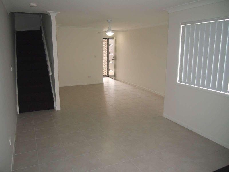 1/8 Bow Street, Bray Park QLD 4500