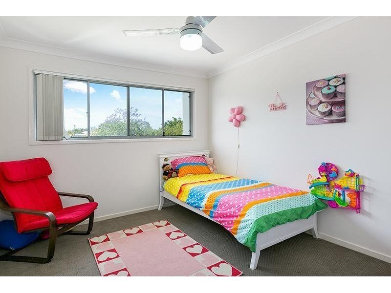 24/9 Houghton Street, Petrie QLD 4502