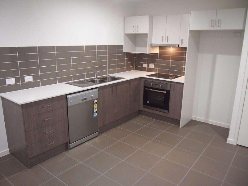 1/4 Coach Road West, Morayfield QLD 4506