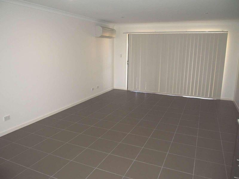 1/4 Coach Road West, Morayfield QLD 4506
