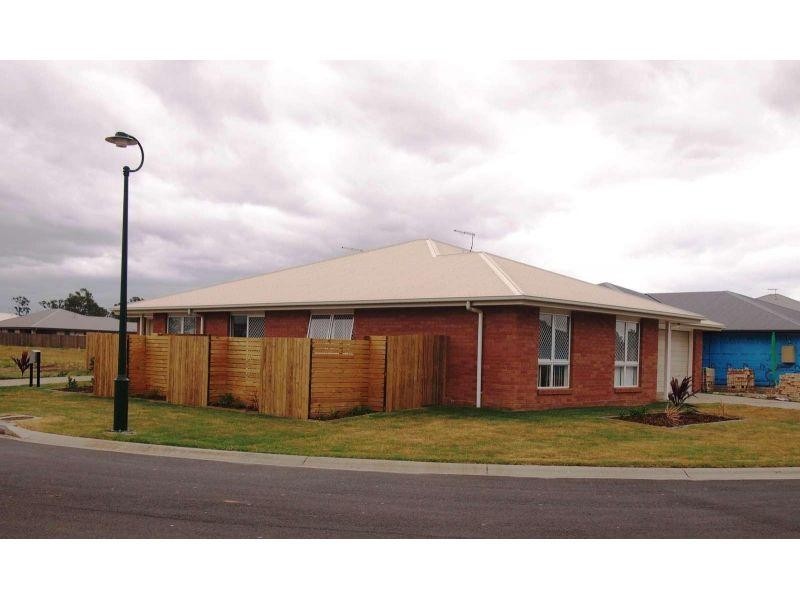 1/17 Baxter Crescent, Caboolture QLD 4510