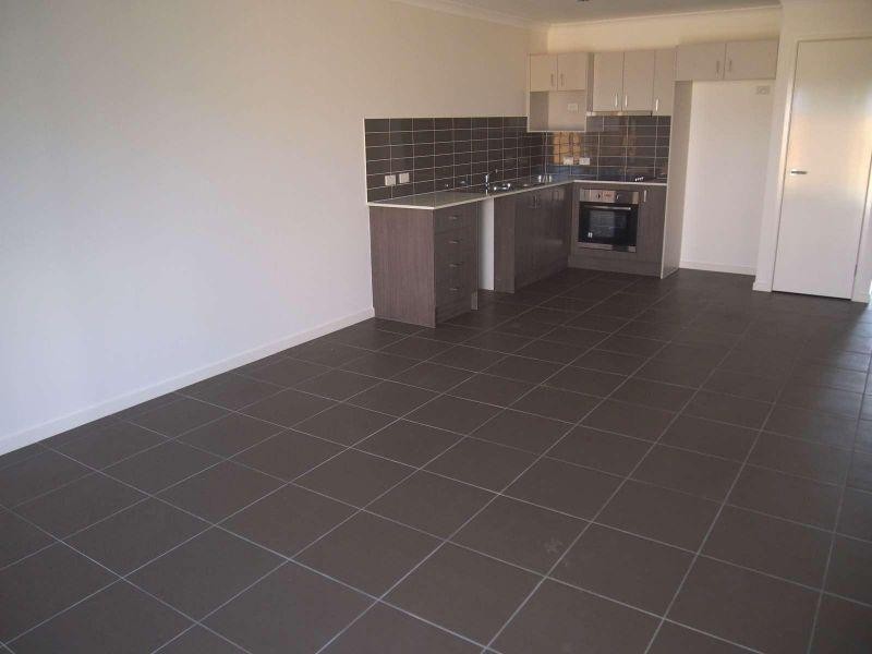 1/10 Coogera Court, Morayfield QLD 4506