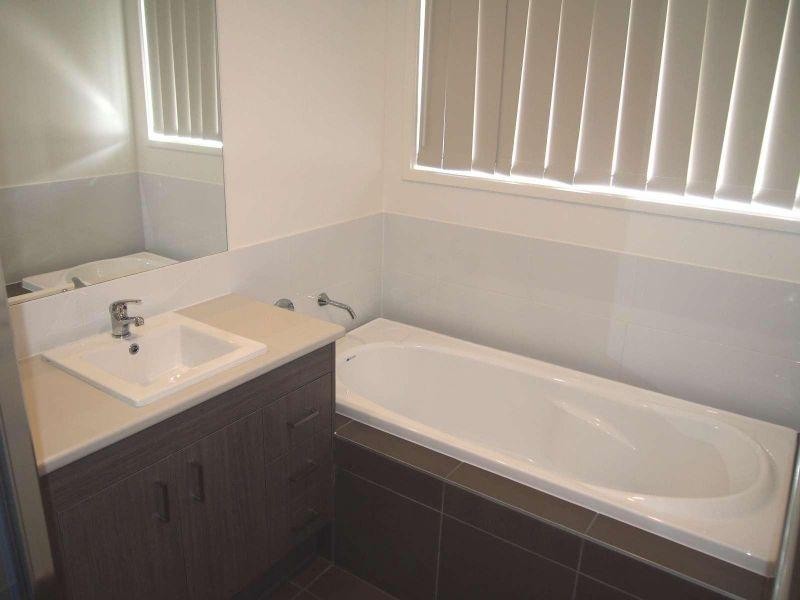 1/10 Coogera Court, Morayfield QLD 4506