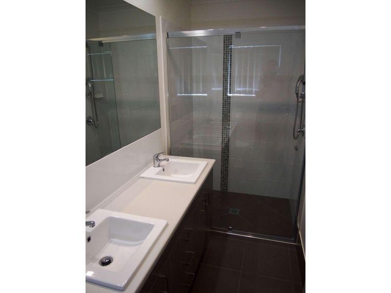 1/10 Coogera Court, Morayfield QLD 4506