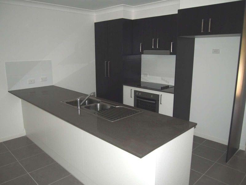 2/41 Hipwood Street, Morayfield QLD 4506