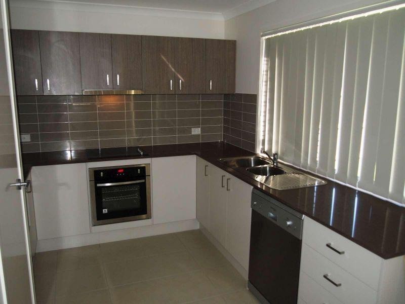 1/63 Braxlaw Crescent, Dakabin QLD 4503