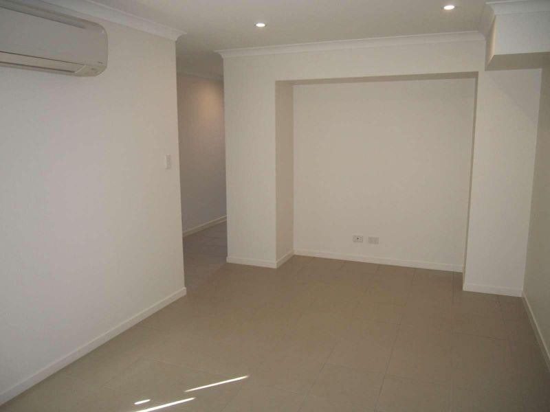 1/63 Braxlaw Crescent, Dakabin QLD 4503