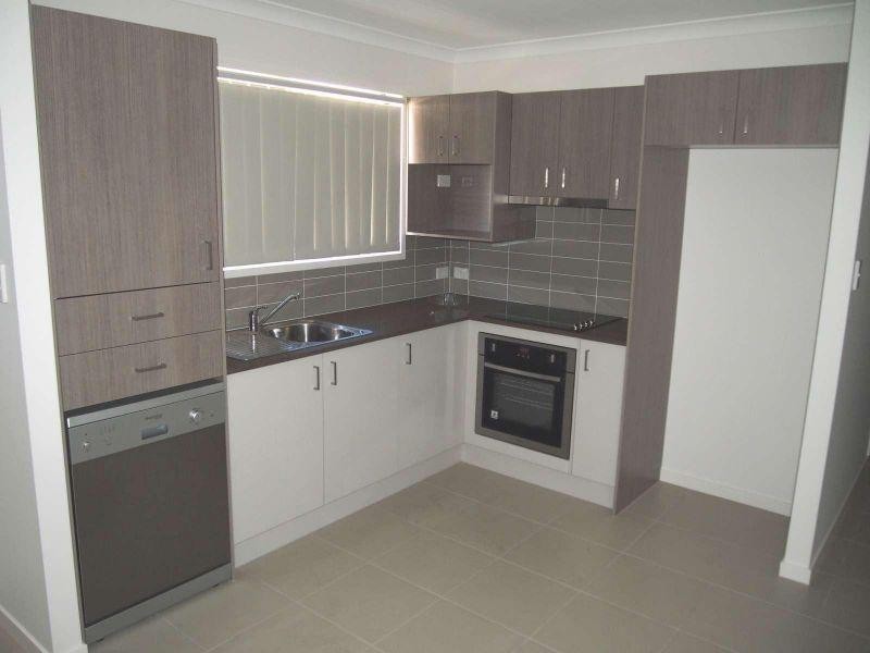 2/63 Braxlaw Crescent, Dakabin QLD 4503