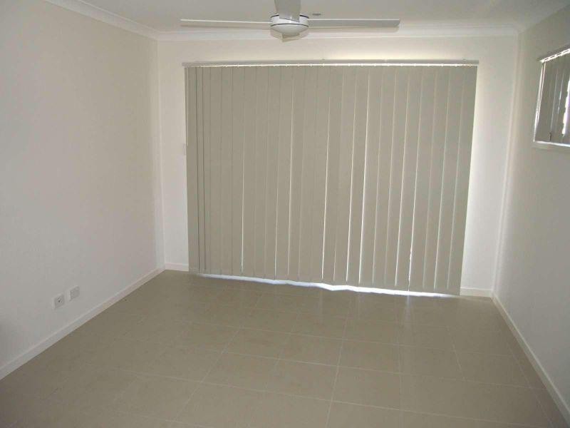 2/63 Braxlaw Crescent, Dakabin QLD 4503