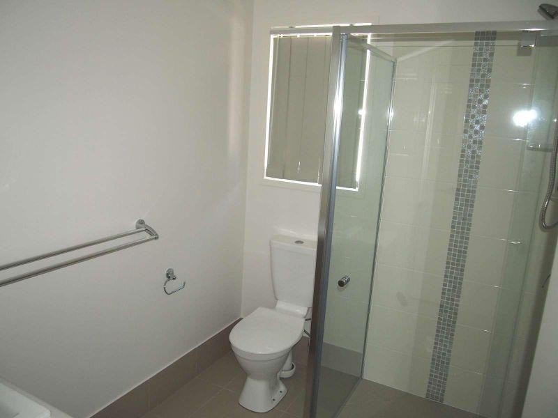 2/63 Braxlaw Crescent, Dakabin QLD 4503