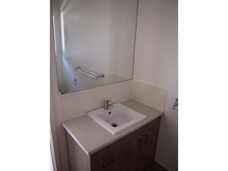 2/63 Braxlaw Crescent, Dakabin QLD 4503