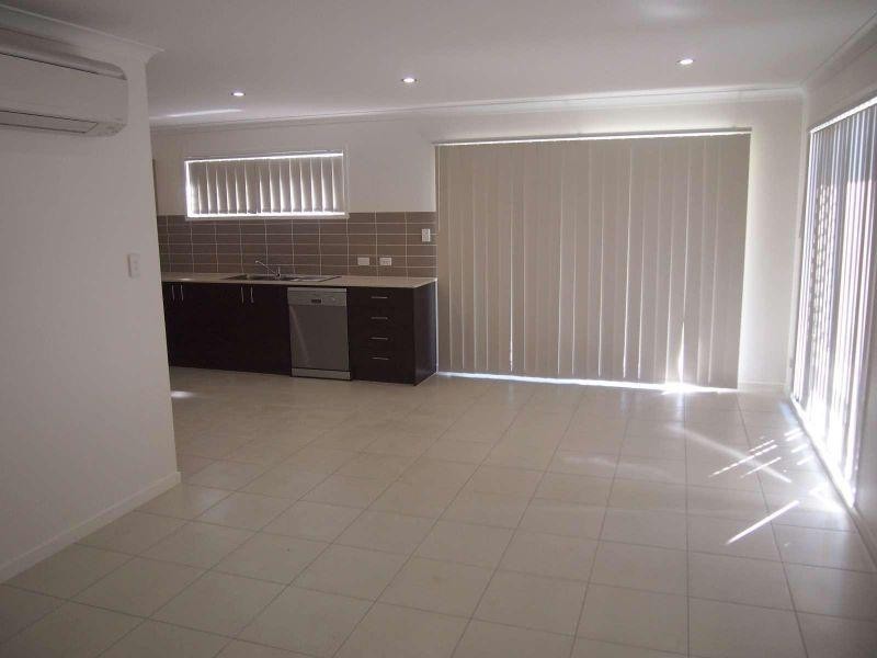 1/5 Llama Court, Dakabin QLD 4503