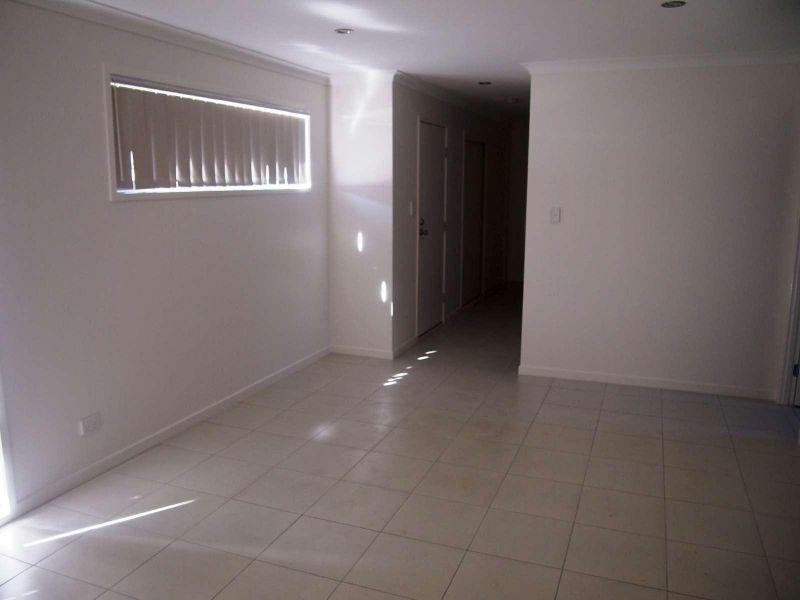 1/5 Llama Court, Dakabin QLD 4503