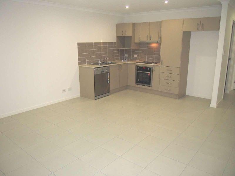 2/26 Basalt Street, Caboolture QLD 4510