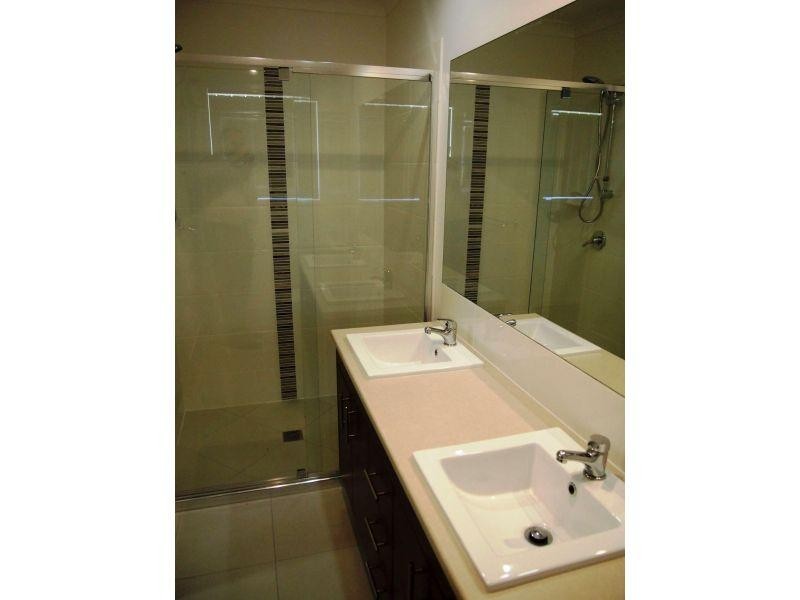 1/26 Basalt Street, Caboolture QLD 4510