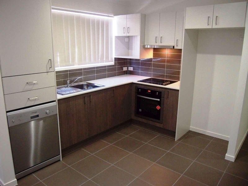 2/65 Braxlaw Crescent, Dakabin QLD 4503