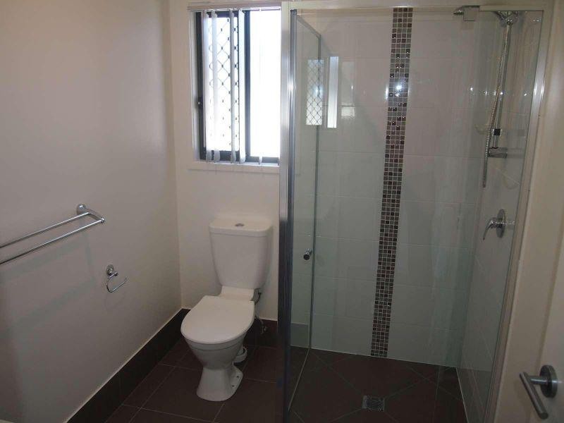 2/65 Braxlaw Crescent, Dakabin QLD 4503