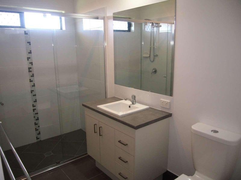 2/5 Coogera Court, Morayfield QLD 4506