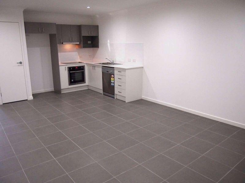 2/5 Coogera Court, Morayfield QLD 4506