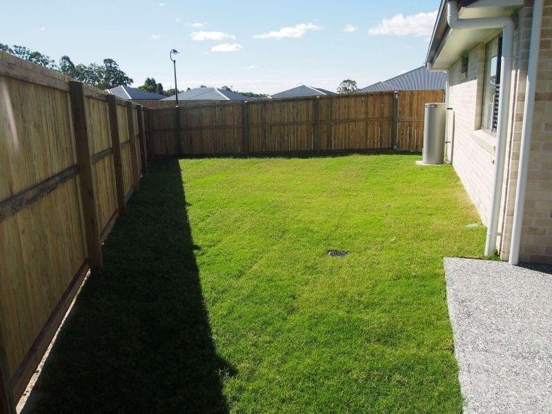 2/5 Coogera Court, Morayfield QLD 4506