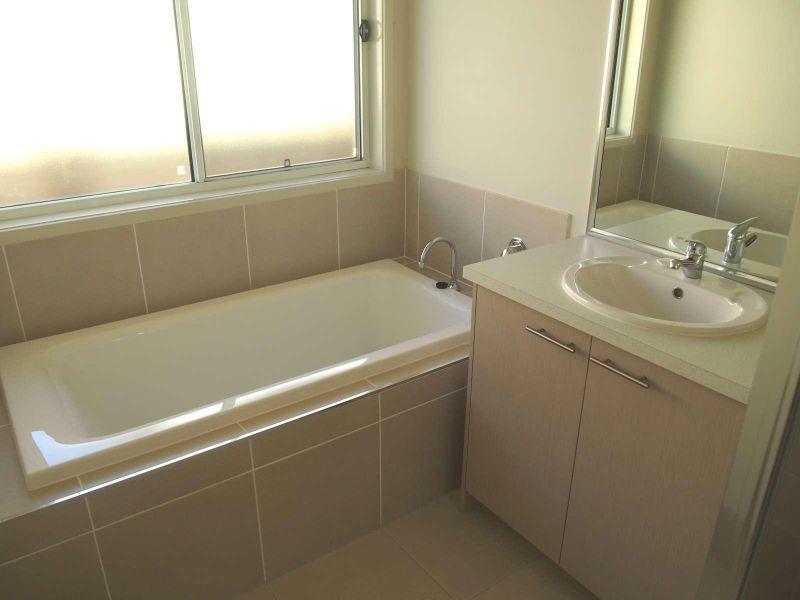 9 Rosemead Street, North Lakes QLD 4509