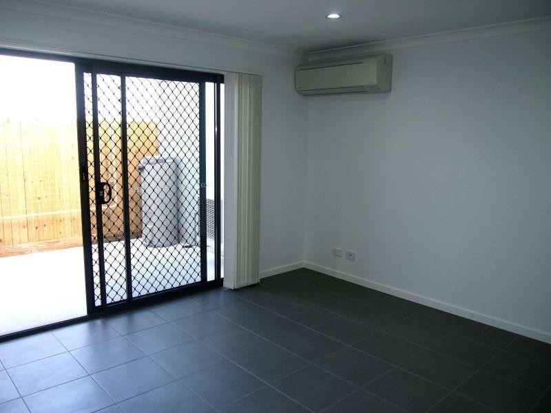 2/72 Surround Street, Dakabin QLD 4503