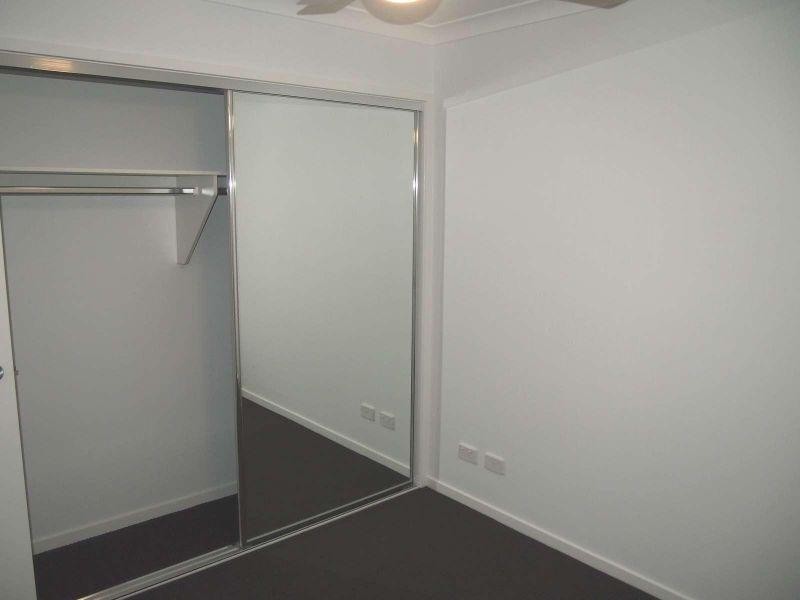 2/72 Surround Street, Dakabin QLD 4503