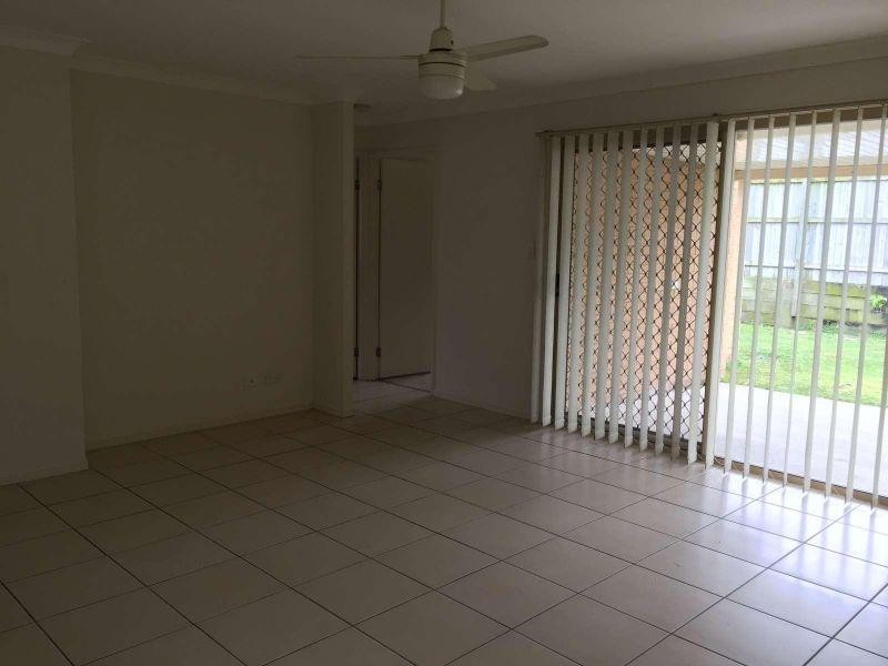 24 Hubner Drive, Rothwell QLD 4022