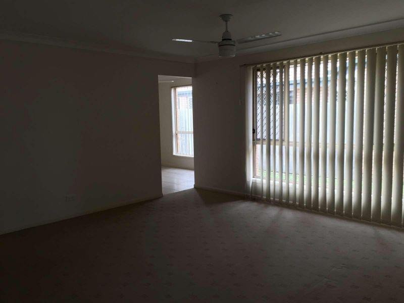 24 Hubner Drive, Rothwell QLD 4022