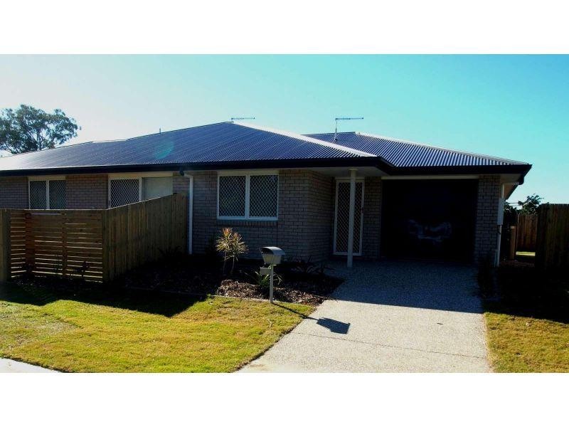 2/54 Basalt Street, Caboolture QLD 4510