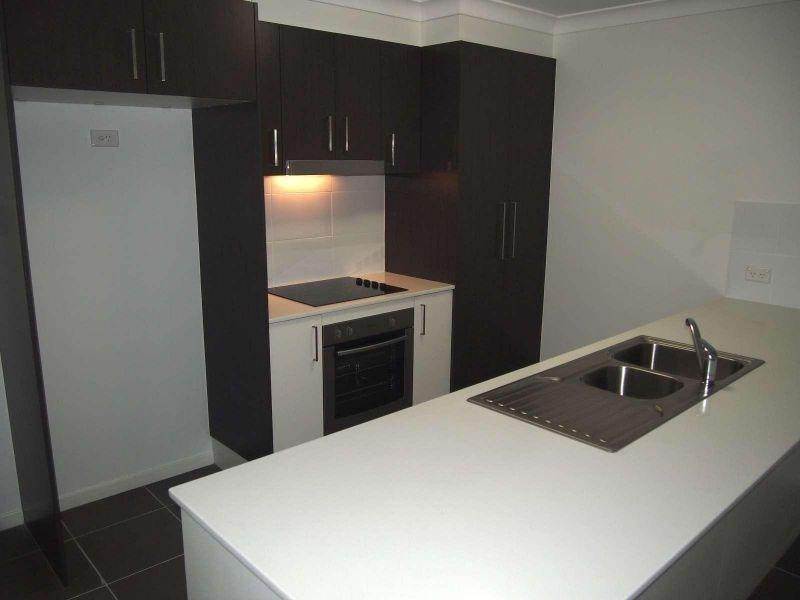 2/54 Basalt Street, Caboolture QLD 4510