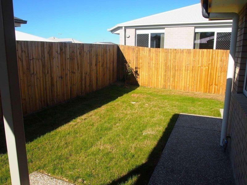 2/54 Basalt Street, Caboolture QLD 4510