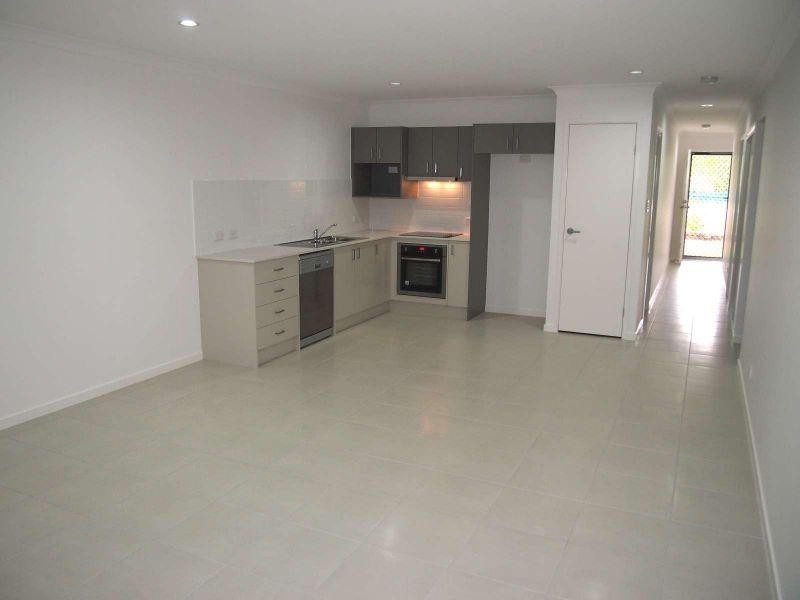 1/35 Desmond Street, Narangba QLD 4504