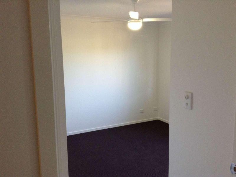 2/40 Dundee Drive, Morayfield QLD 4506