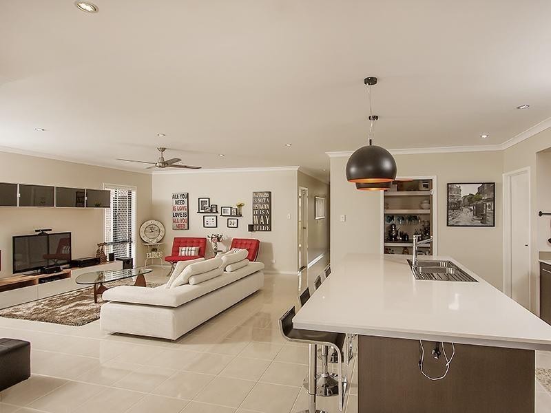 26 Wallis Circuit, North Lakes QLD 4509