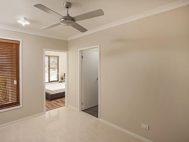 26 Wallis Circuit, North Lakes QLD 4509