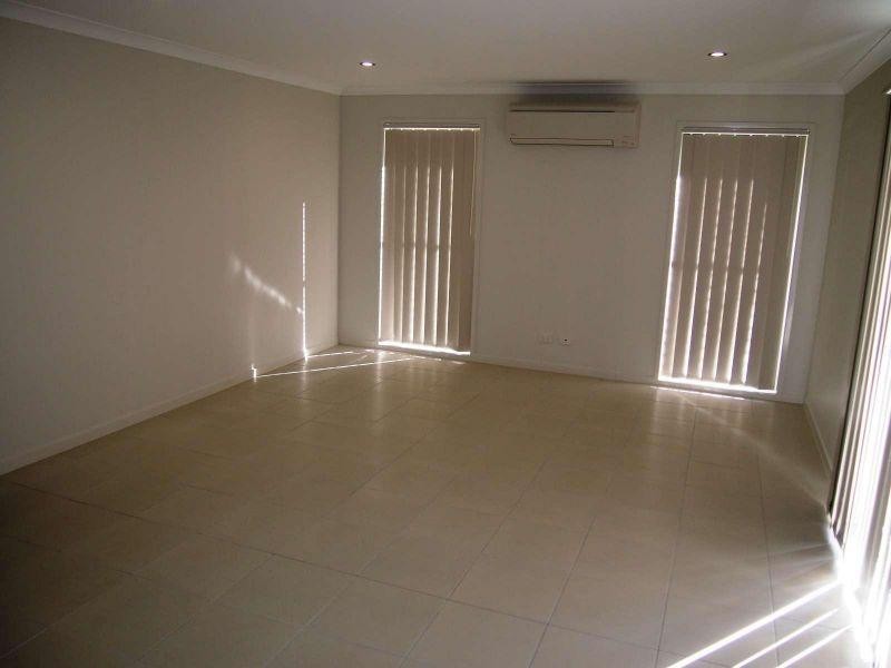 2/19 Leopardtree Drive, Upper Caboolture QLD 4510