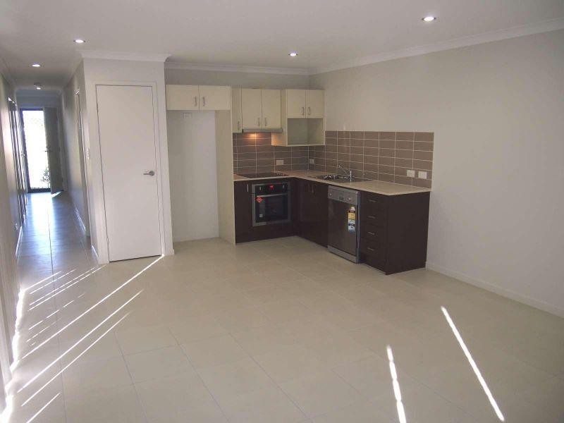 2/19 Leopardtree Drive, Upper Caboolture QLD 4510