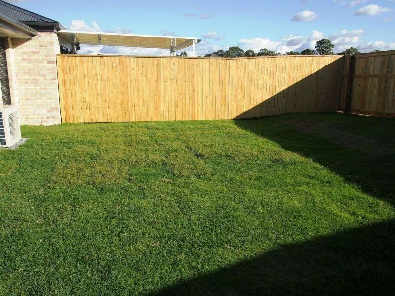 2/19 Leopardtree Drive, Upper Caboolture QLD 4510