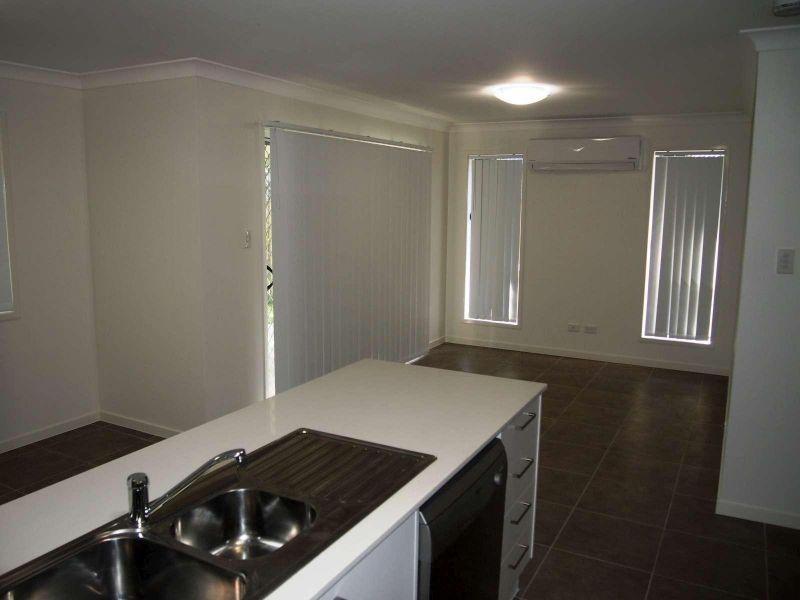 2/21 Acqua Street, Burpengary QLD 4505