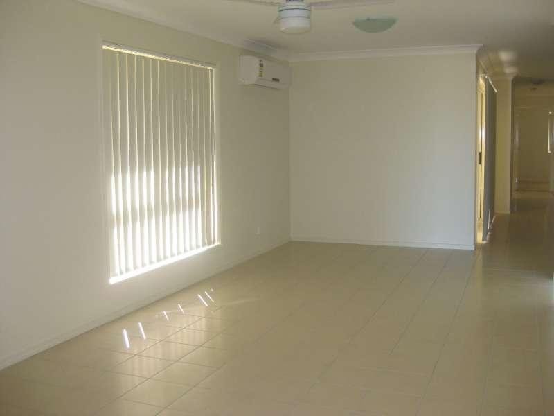 1/11 Bottle Tree Crescent, Mango Hill QLD 4509