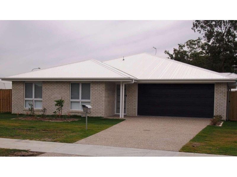 1/10 Lagoon Road, Burpengary QLD 4505