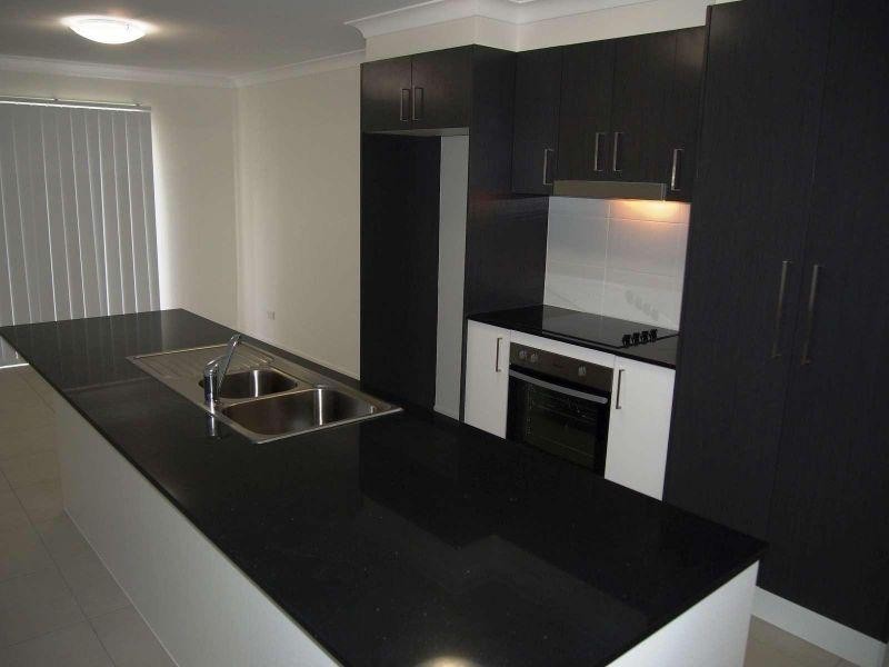 1/10 Lagoon Road, Burpengary QLD 4505