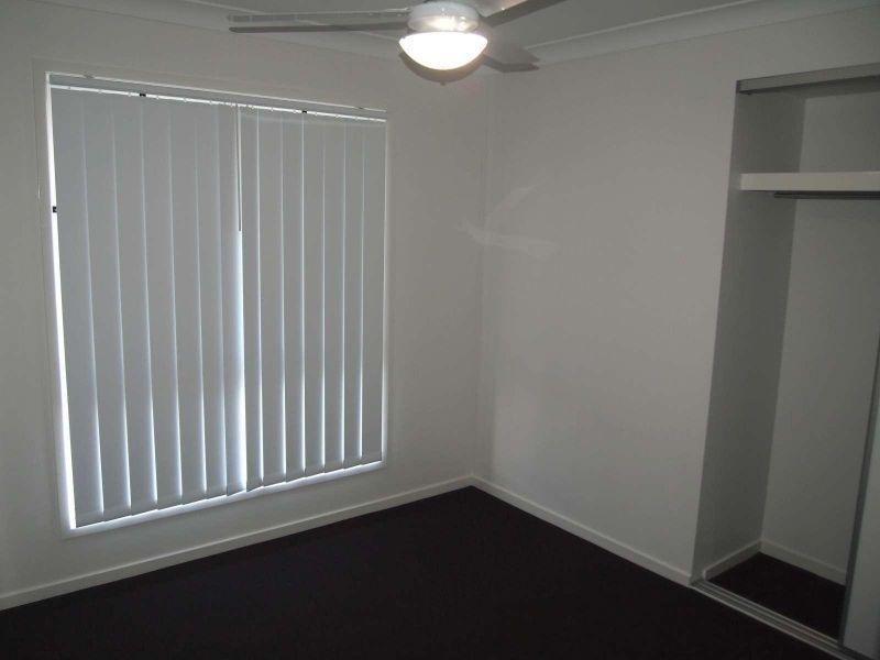 1/10 Lagoon Road, Burpengary QLD 4505