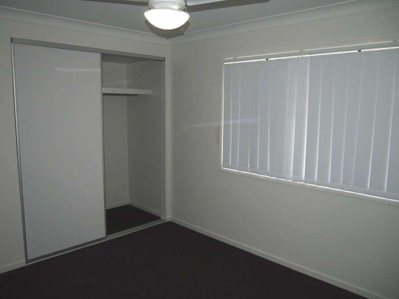 1/10 Lagoon Road, Burpengary QLD 4505