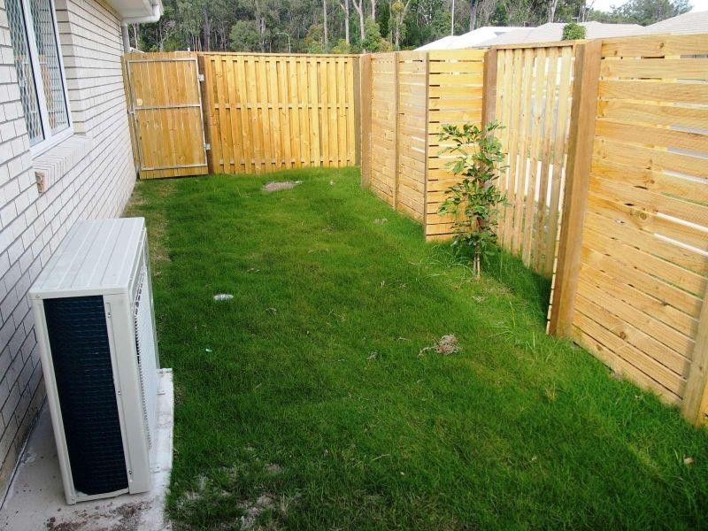 1/10 Lagoon Road, Burpengary QLD 4505