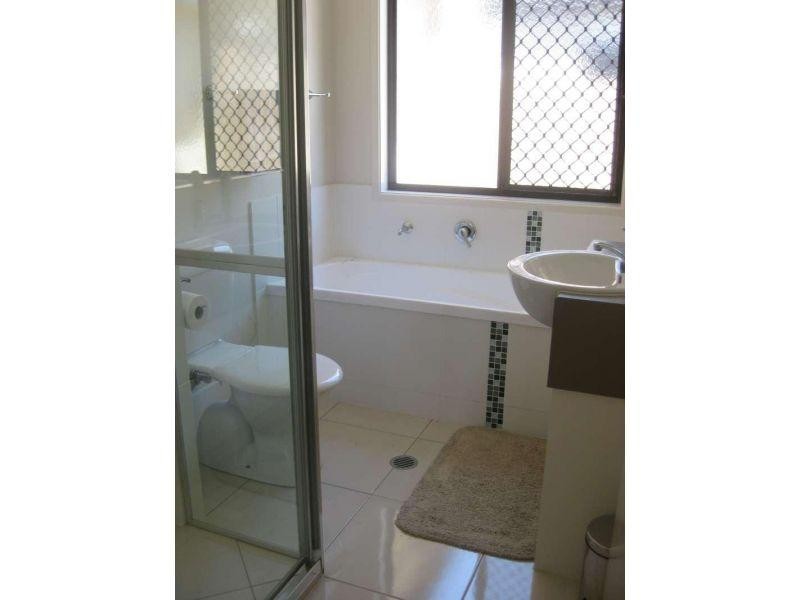 14 Gabrielle Court, Kallangur QLD 4503