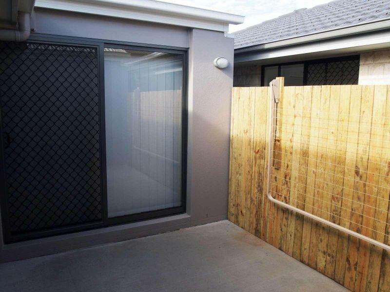 2/22 Champion Crescent, Griffin QLD 4503